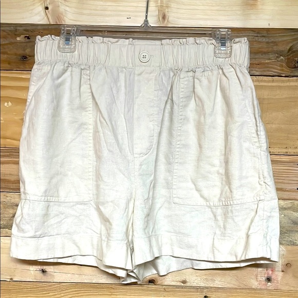 LOFT size Medium Cream High-rise Linen Elastic Waist 4” Shorts with Pockets - Picture 1 of 10